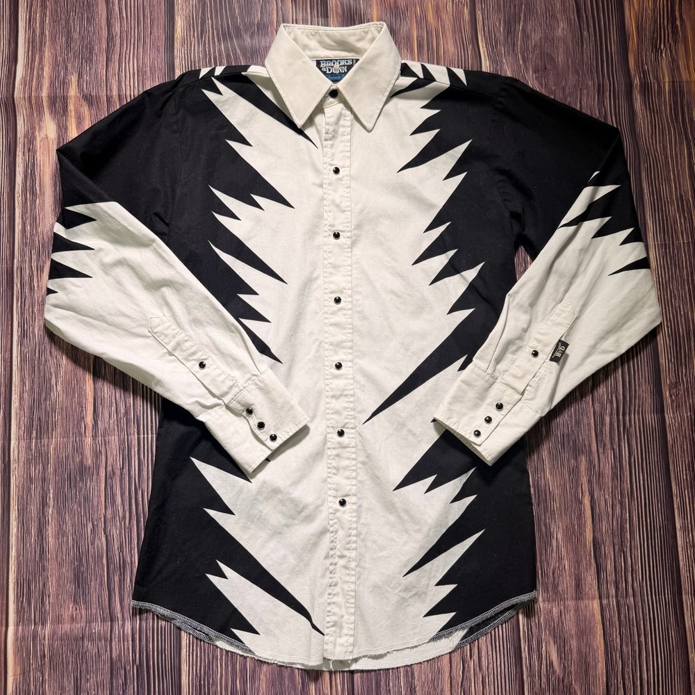 Vintage Brooks & Dunn Black & White Pearl Snap Button Down Western Long Sleeve